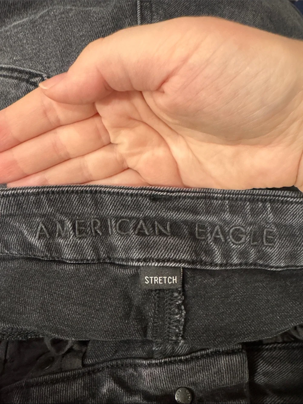 American Eagle Outfitters Washed Black High-Rise Stretch Curvy Mom Jean size 4